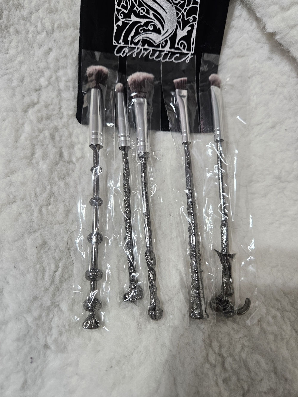Storybook Cosmetics Original Storybook Wands 5 Piece Brush Set w/ Velvet Pouch - Picture 6 of 14